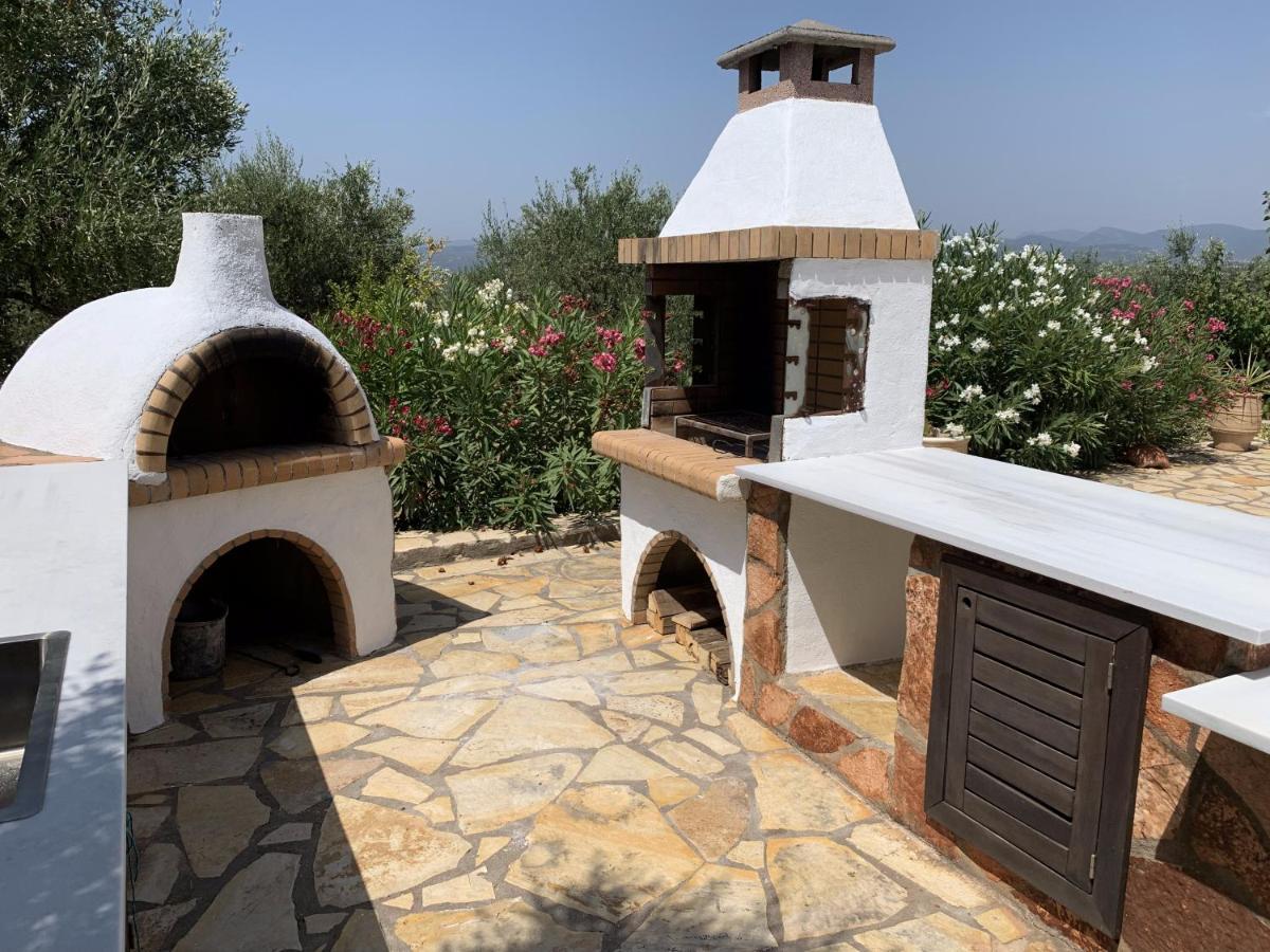 Ferienhaus Olive Garden คิปปาริสเซีย ภายนอก รูปภาพ
