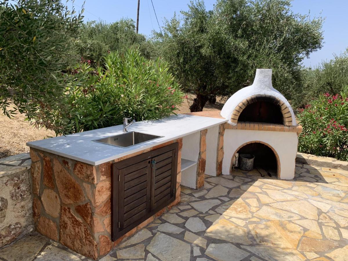 Ferienhaus Olive Garden คิปปาริสเซีย ภายนอก รูปภาพ